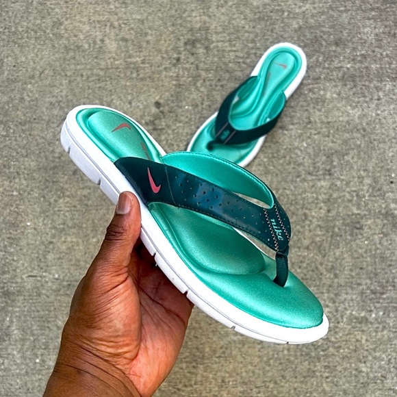 nike cushion flip flop